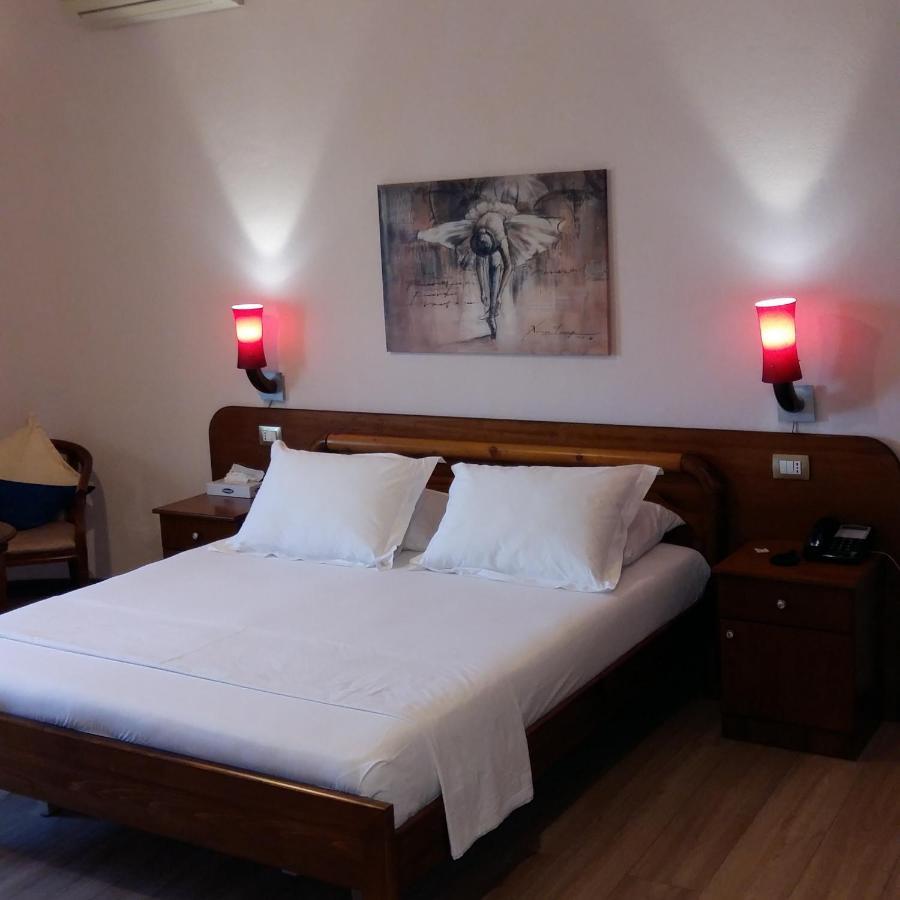 Rrashbull Drini Hotel מראה חיצוני תמונה