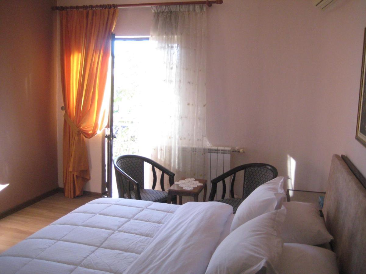 Rrashbull Drini Hotel מראה חיצוני תמונה