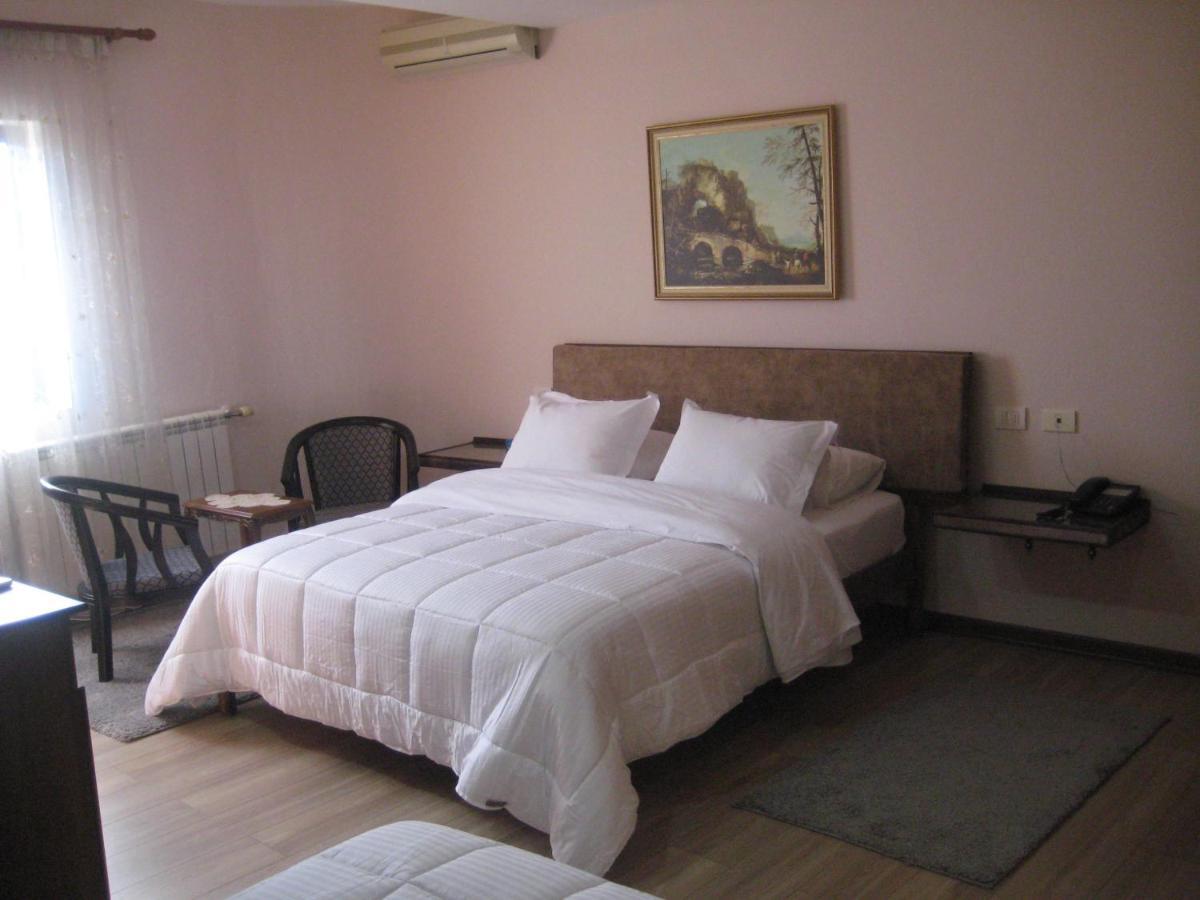 Rrashbull Drini Hotel מראה חיצוני תמונה