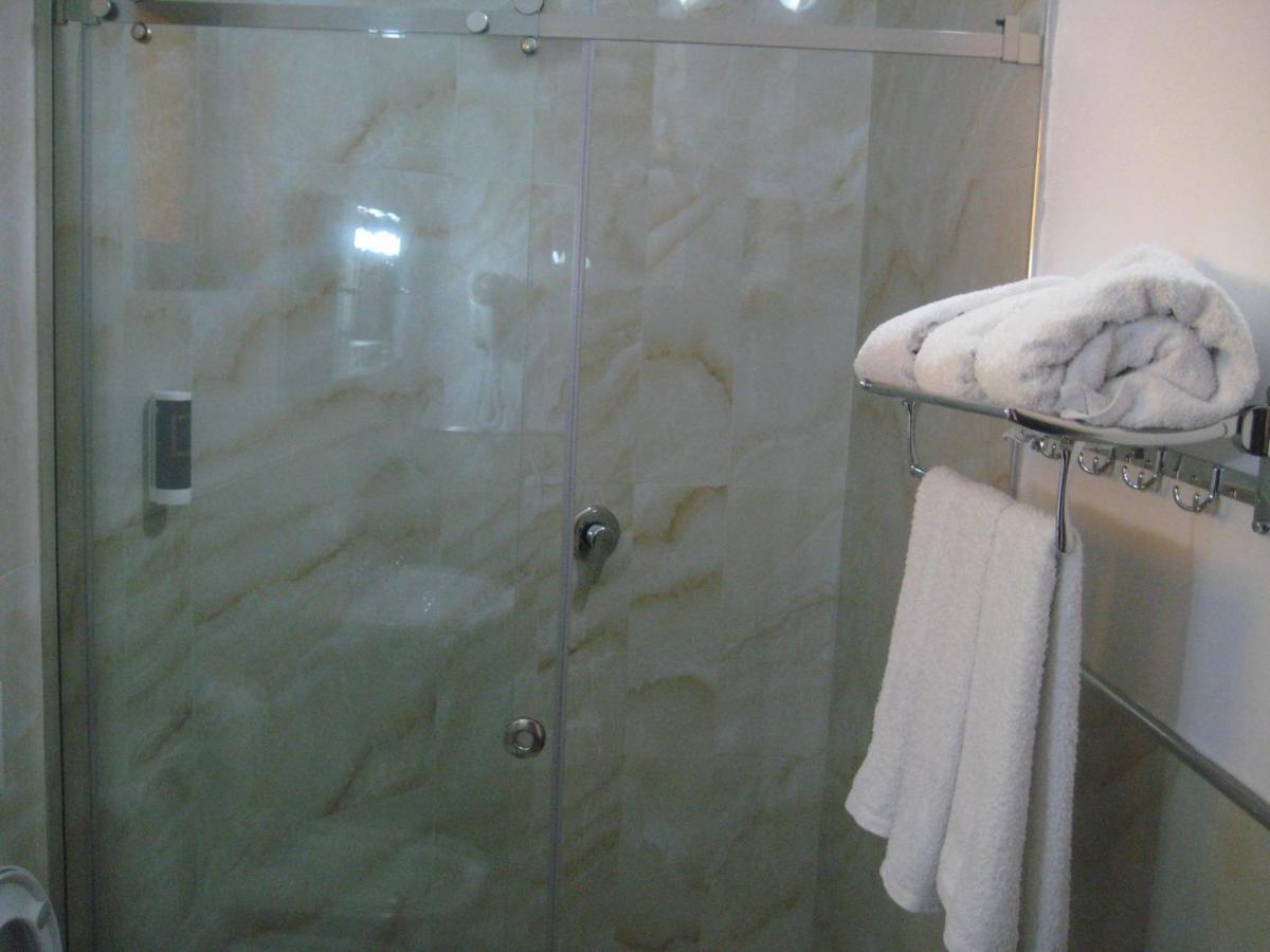 Rrashbull Drini Hotel מראה חיצוני תמונה