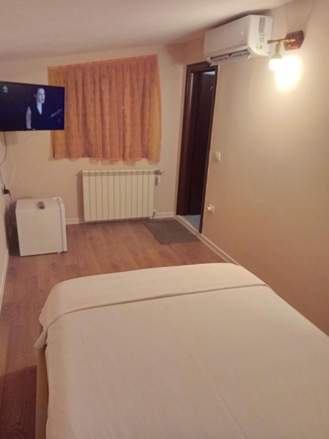 Rrashbull Drini Hotel מראה חיצוני תמונה