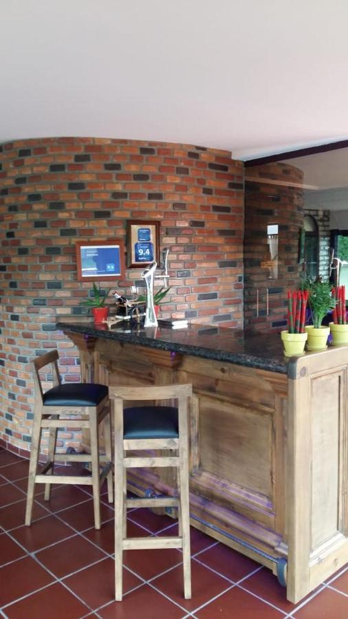 Rrashbull Drini Hotel מראה חיצוני תמונה