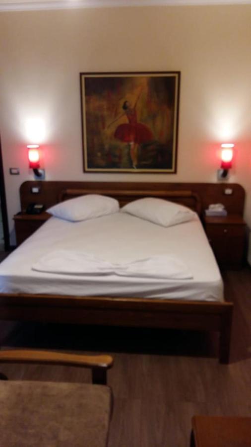 Rrashbull Drini Hotel מראה חיצוני תמונה