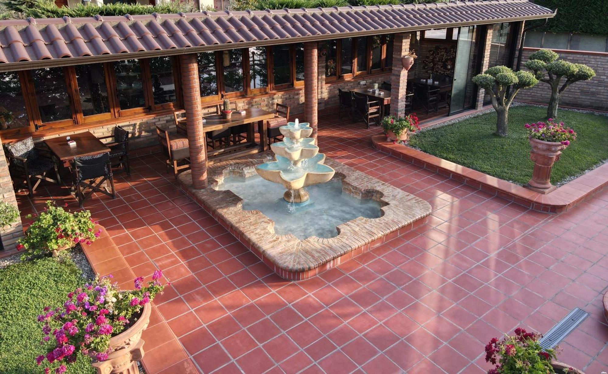 Rrashbull Drini Hotel מראה חיצוני תמונה