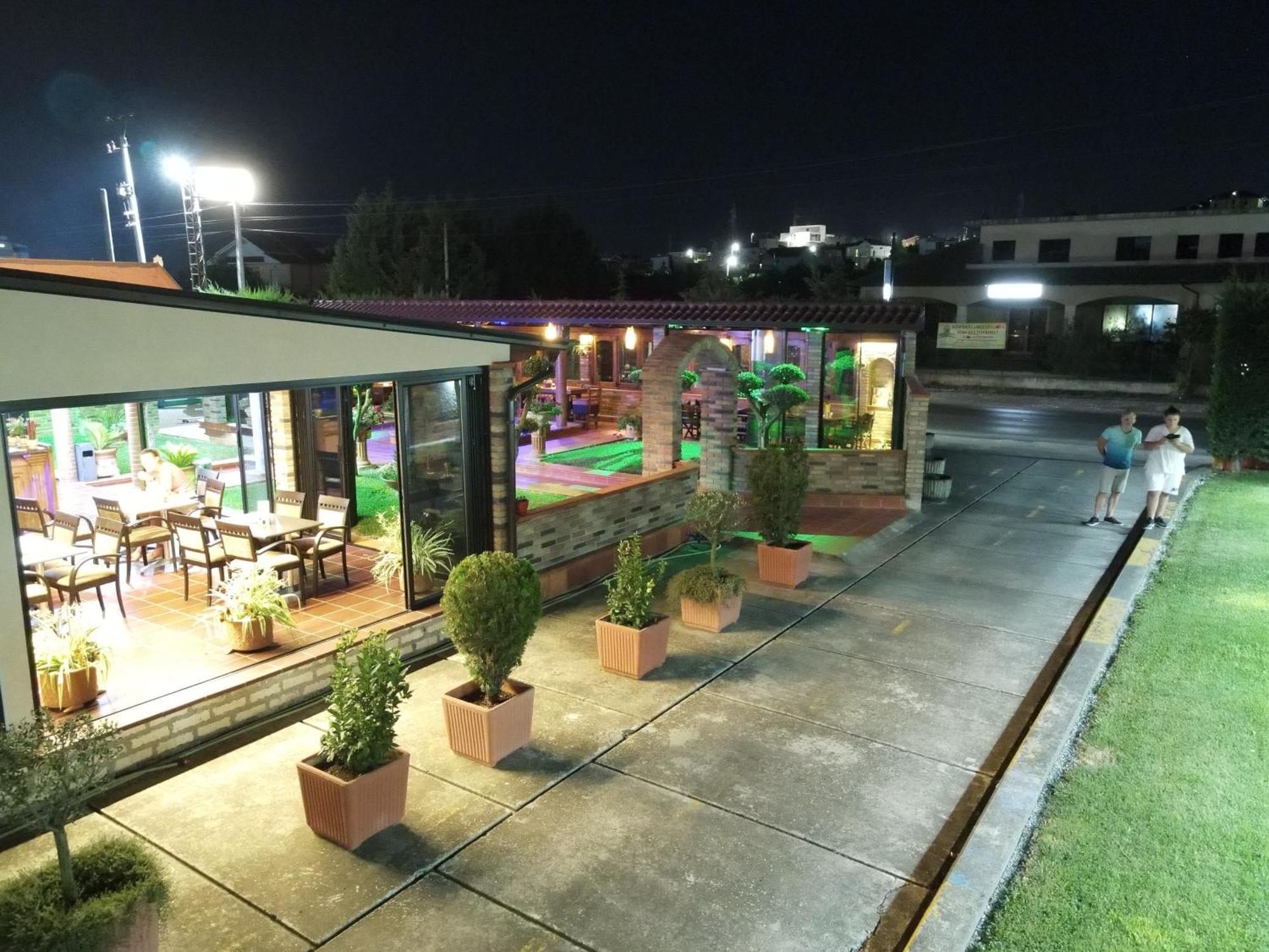 Rrashbull Drini Hotel מראה חיצוני תמונה