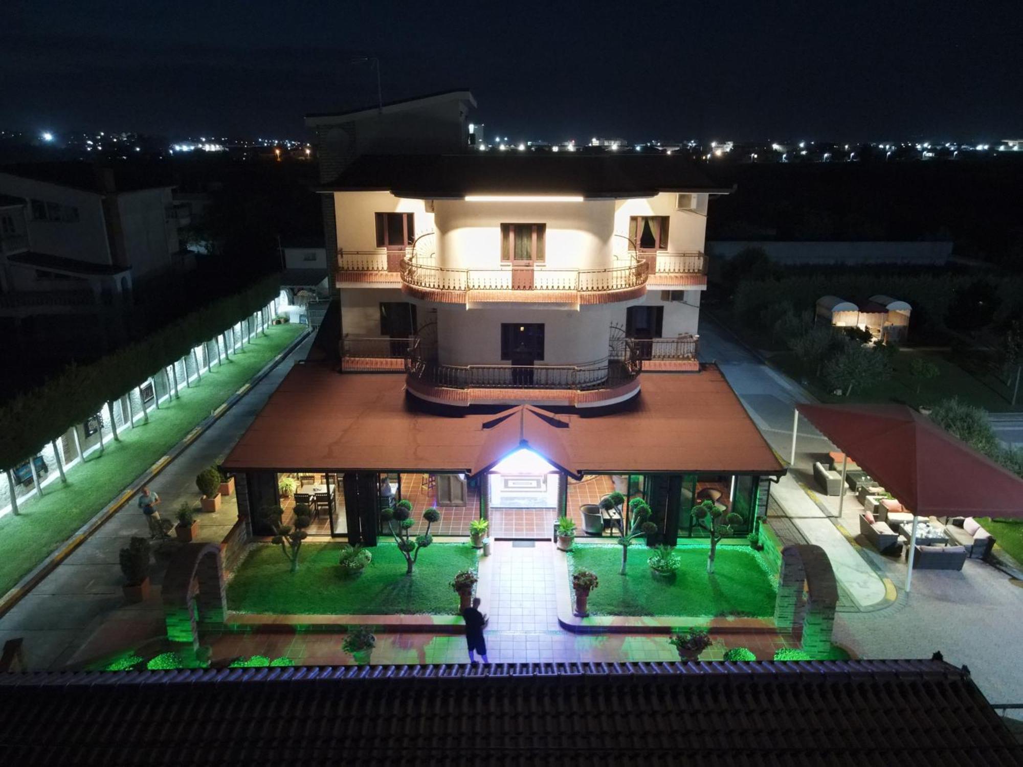 Rrashbull Drini Hotel מראה חיצוני תמונה