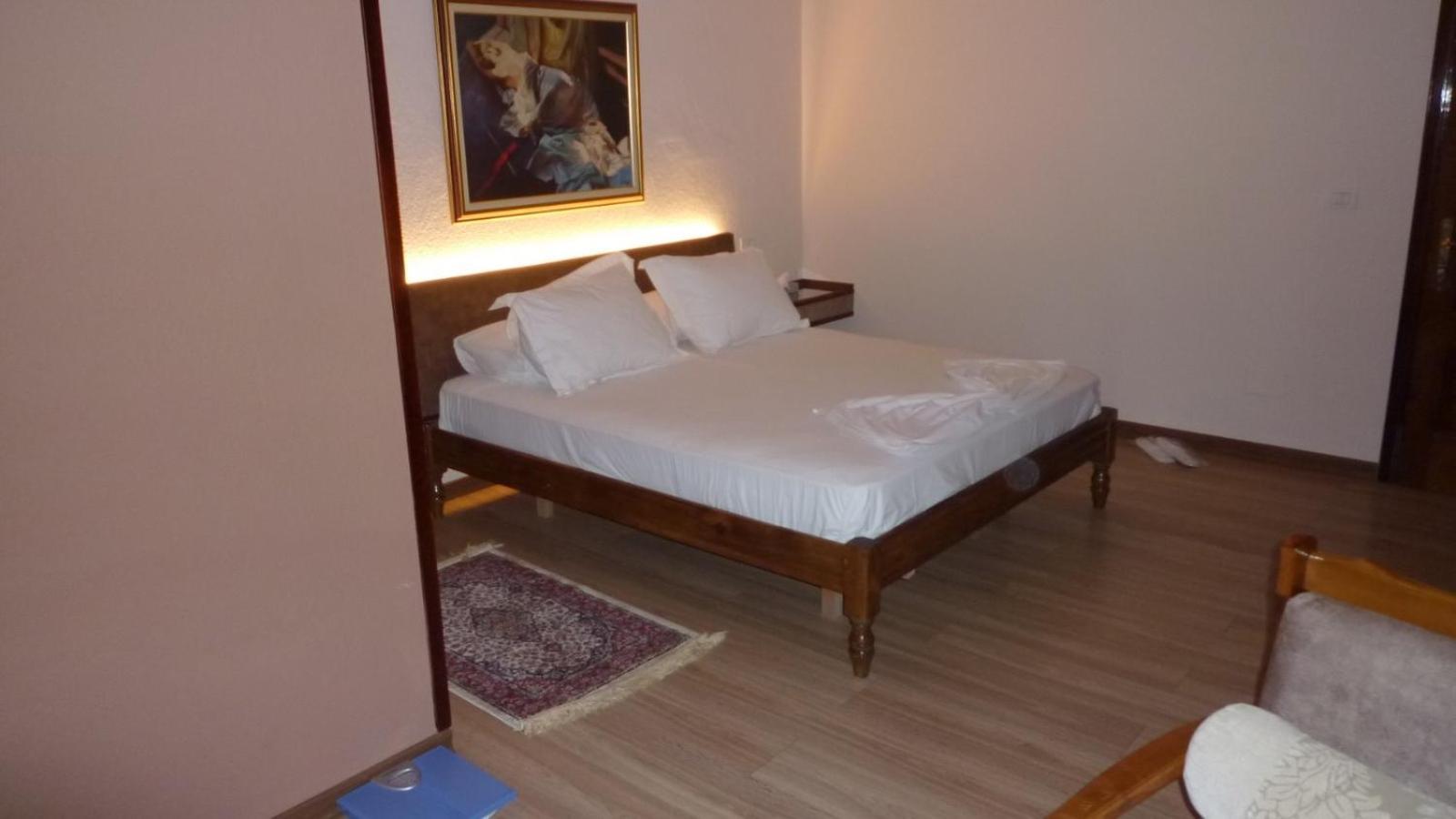 Rrashbull Drini Hotel מראה חיצוני תמונה