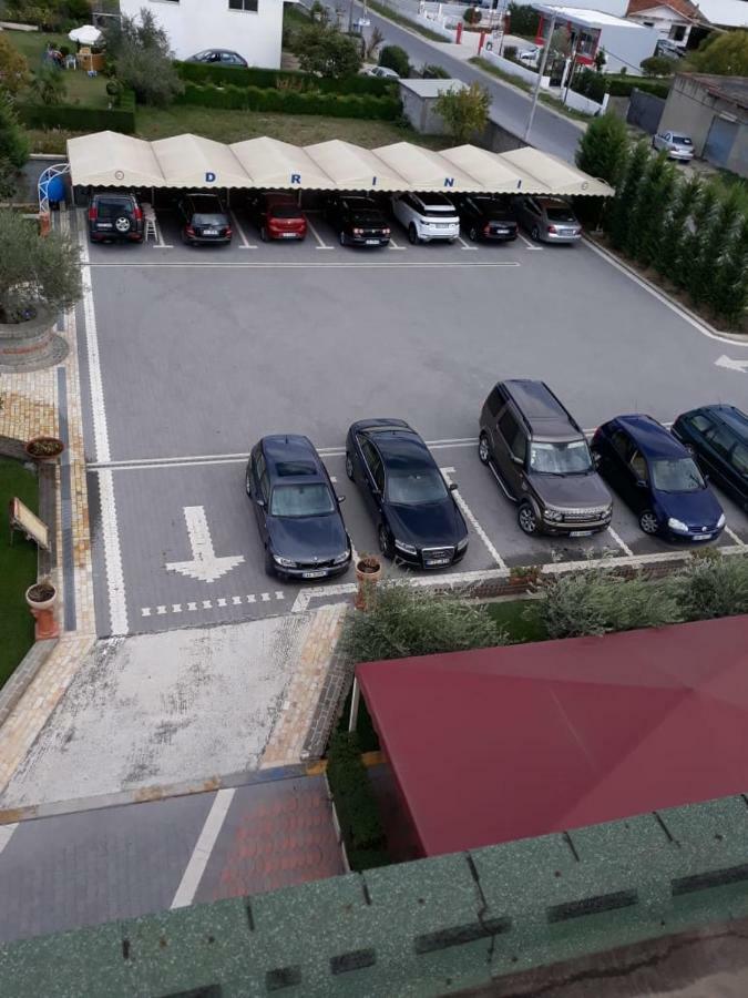 Rrashbull Drini Hotel מראה חיצוני תמונה